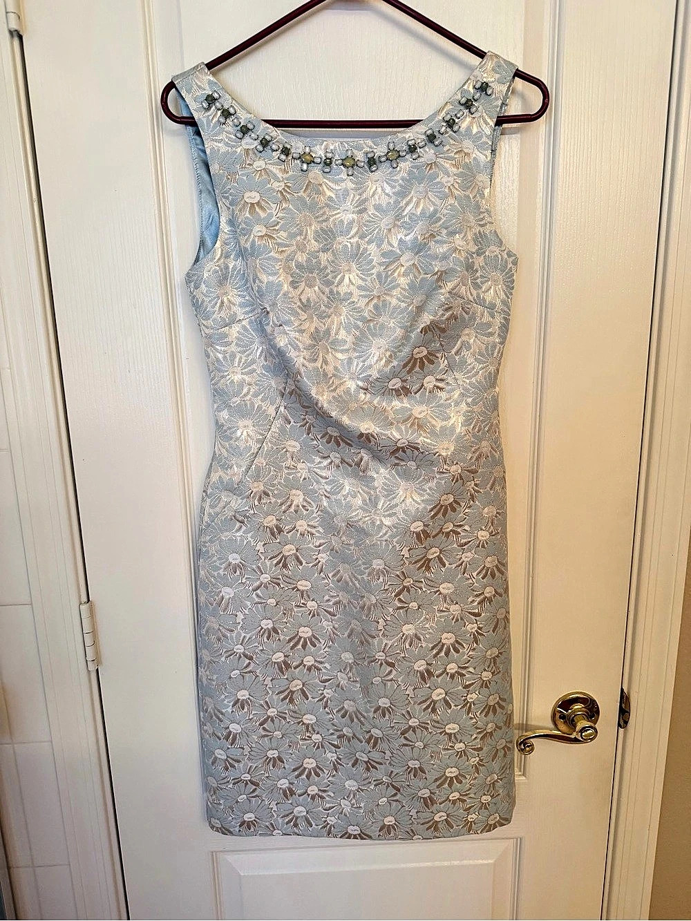 New Floral Dress in Blue & Silver Size 4
